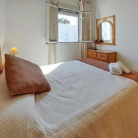 3 Bedroom Cozy In - Isla Cris